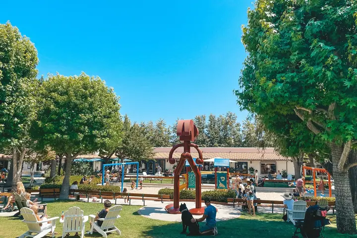 Malibu Country Mart: photo from the venue